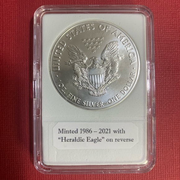 American Silver Eagle 2017 - 1oz Silver Dollar - Picture 2 of 3